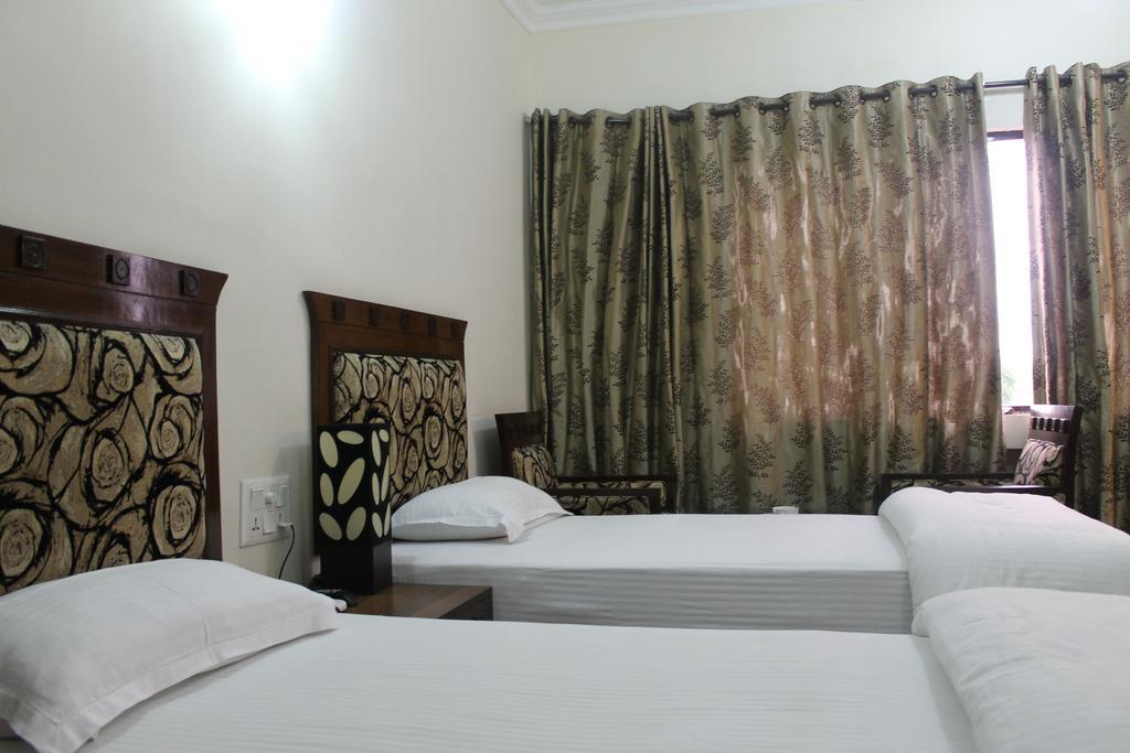 Hotel Taj Darbar Bodh Gaya Room photo